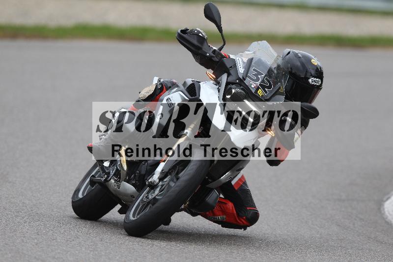 /Archiv-2022/68 13.10.2022 Speer Racing ADR/Freies Fahren rot und gelb/32